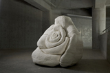 ＜参考作品＞「Rose」　2008　陶　140×140×140cm